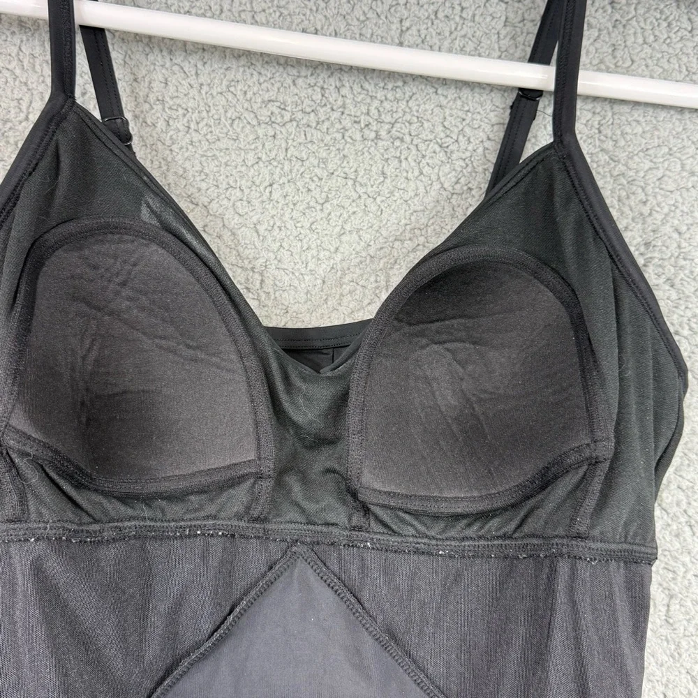 Elegant Black‎ One-Piece Swimsuit